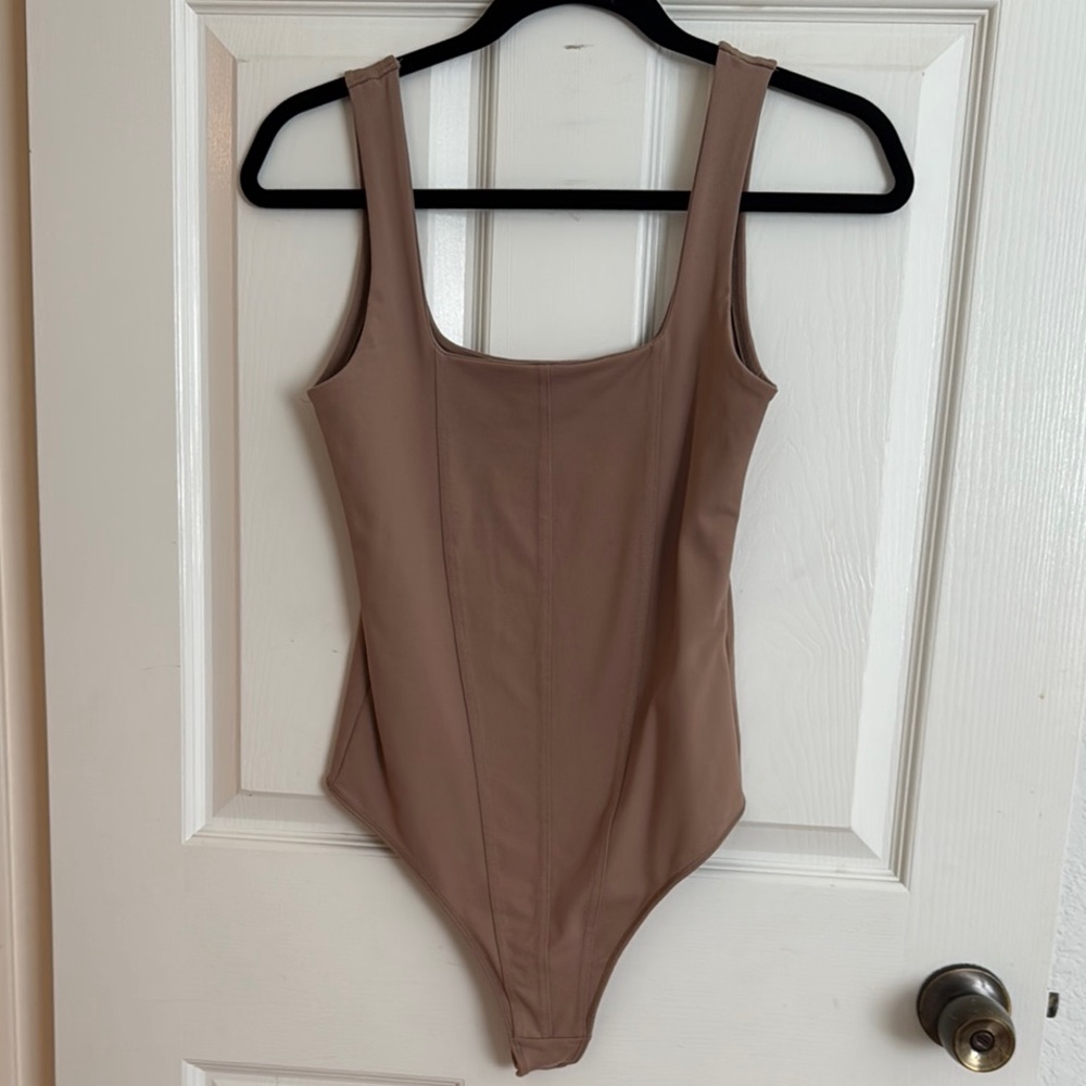 Abercrombie & Fitch Women's
Double-Layered Seamless Fabric Corset Bodysuit